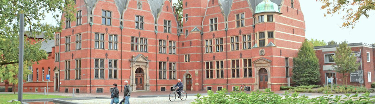 Landschaftshaus Im Grunen Foto Former