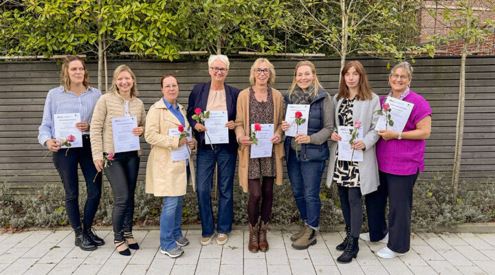 Gruppenbild der neuen Familienlotsen 2025